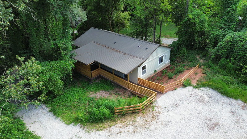 7712 Sevierville Pike - Photo 2 of 20