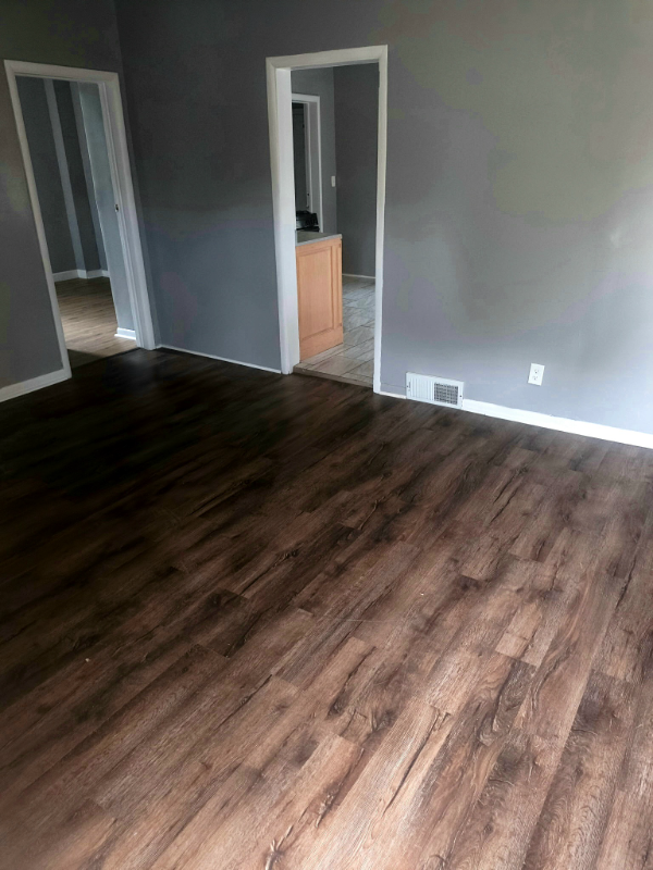627 Kent St #1 - Photo 3 of 8