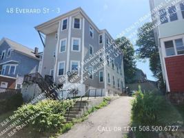 featured image of 48 Everard St #3