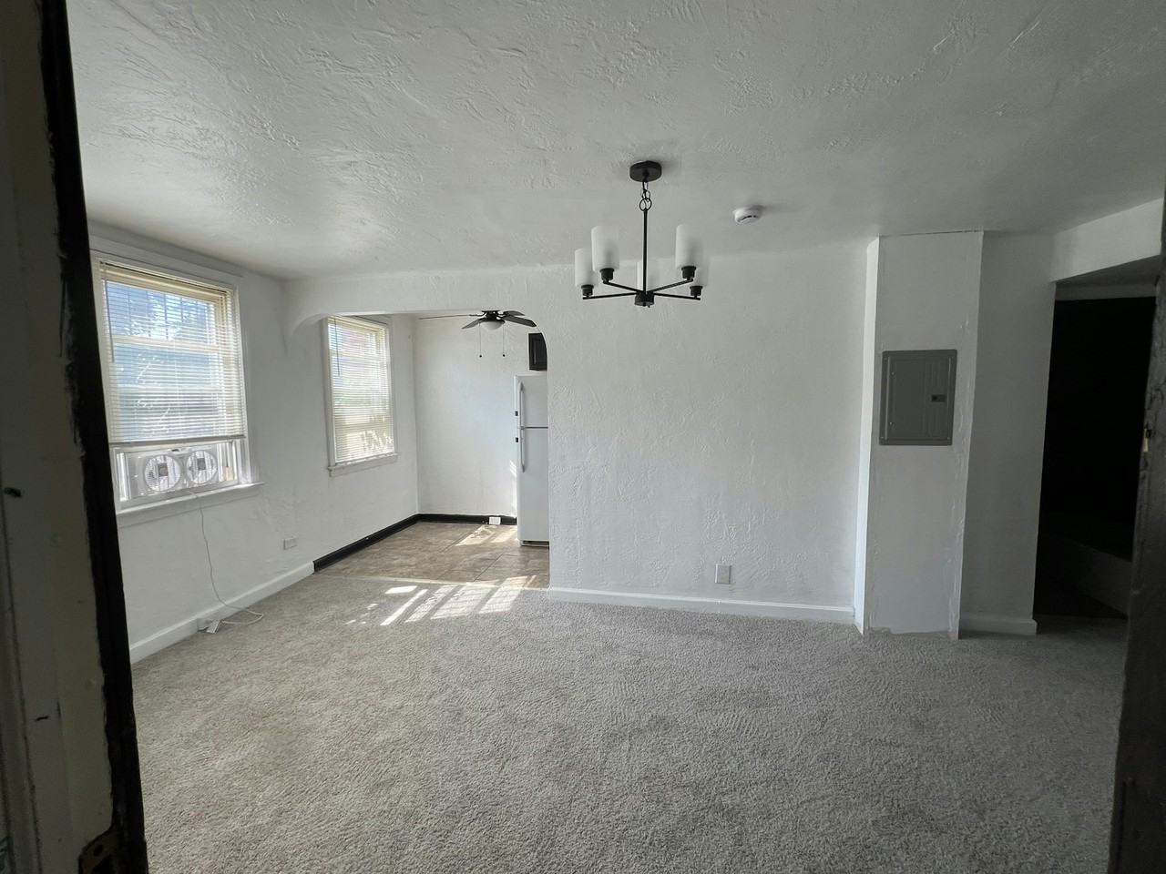 399 East Cliveden Street, Unit B - Photo 4 of 15