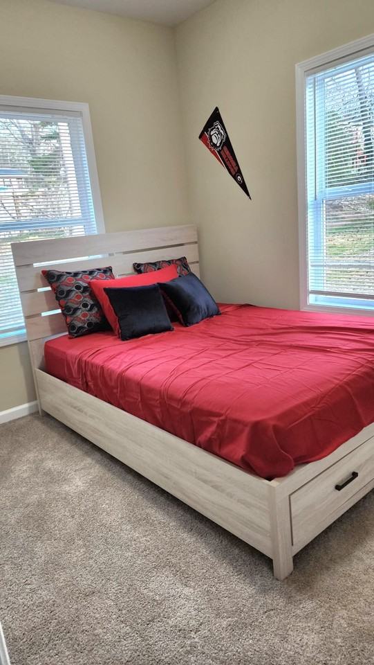 376 Washington Drive, Unit Master - Photo 4 of 9