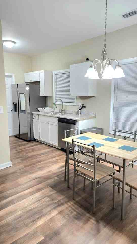 376 Washington Drive, Unit Master - Photo 7 of 9