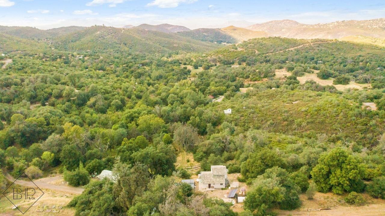 7430 Millwood Rd - Photo 2 of 38