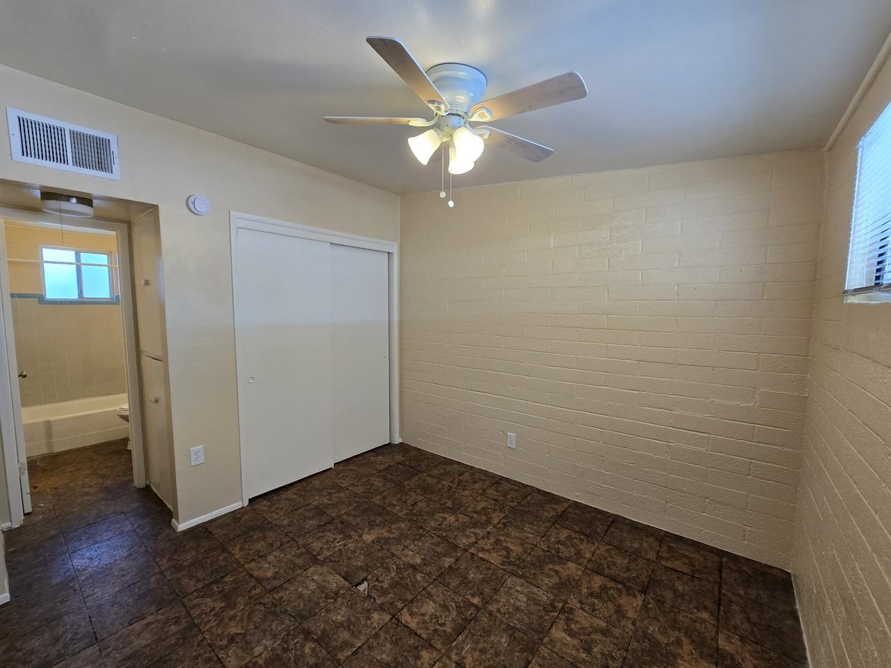 3423 East Flower Street - Photo 7 of 10