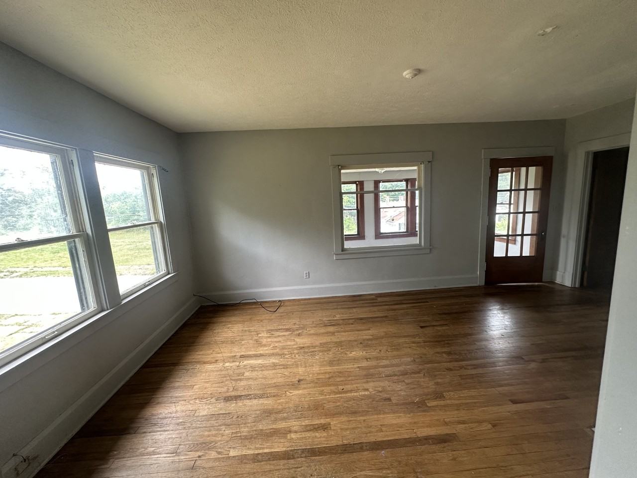 57 East Avondale Avenue - Photo 3 of 17