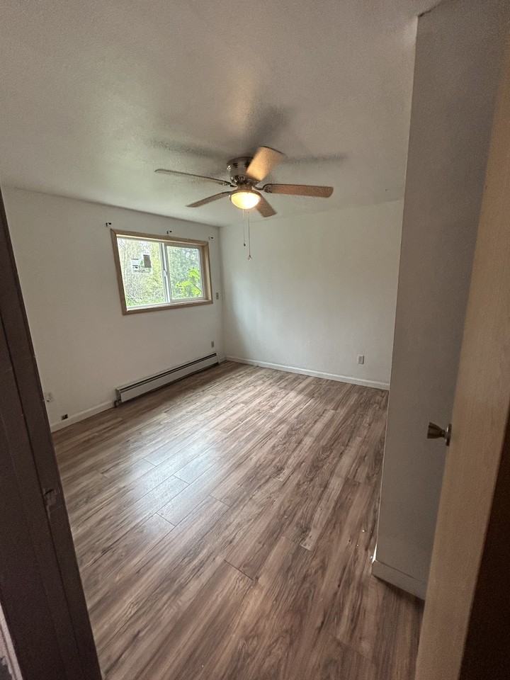 12005 East Woodstock Drive - Photo 2 of 10