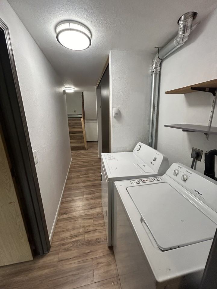 12005 East Woodstock Drive - Photo 4 of 10