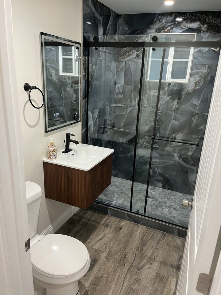 1361 East 42nd Place - Photo 2 of 10