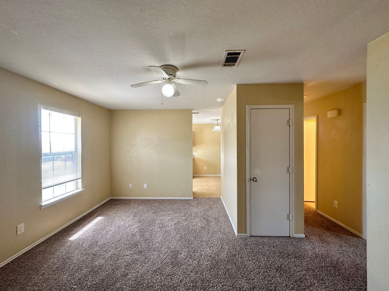 1703 Benttree (C) - Photo 3 of 46