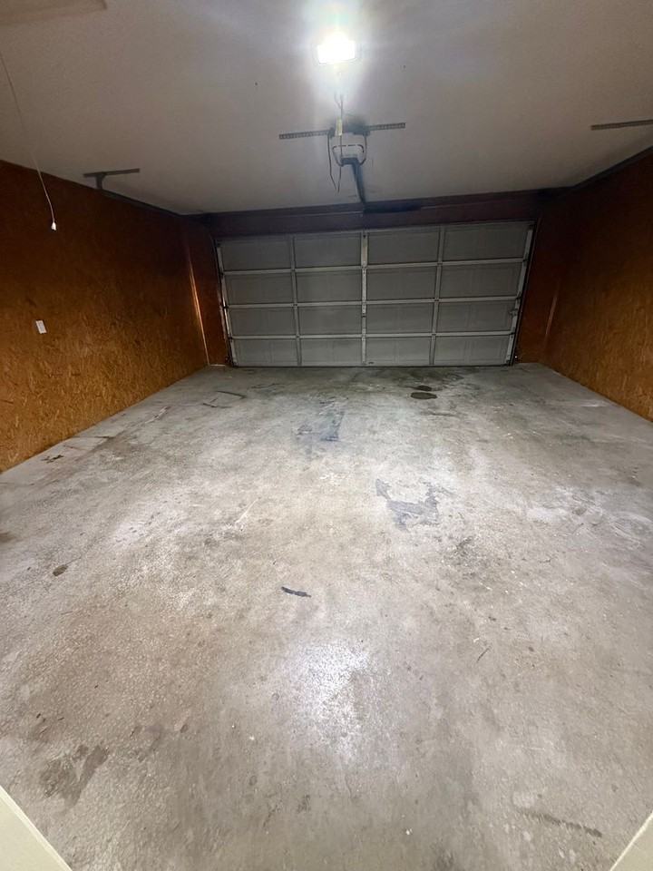 1826 Ingalls Ln - Photo 2 of 20