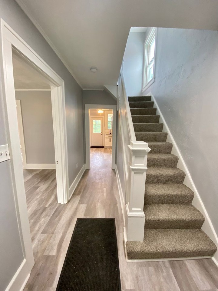 340 Parkfield St - Photo 2 of 30