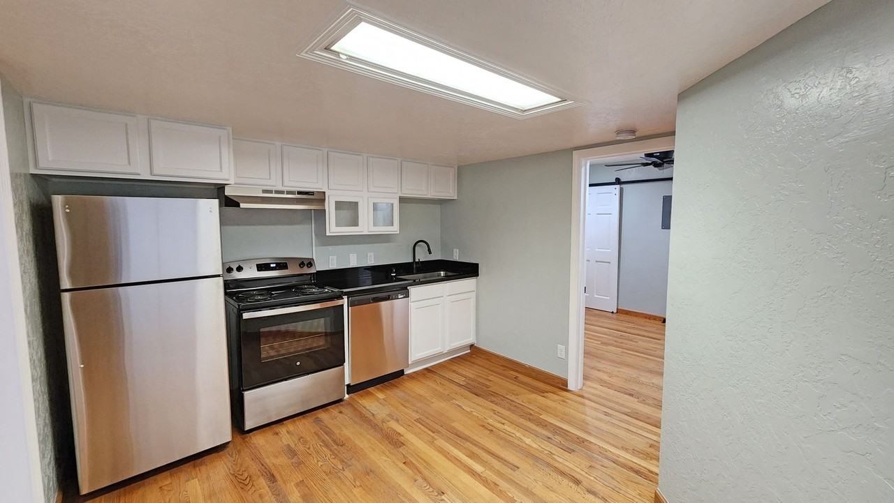 1519 17th Street - Photo 3 of 41