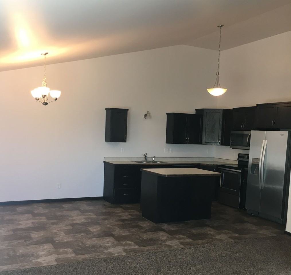 2289 35th Street Cir S - Photo 2 of 14