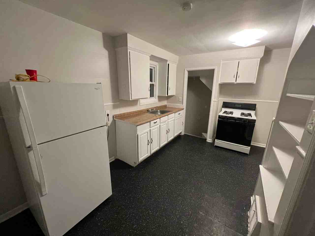 16053 Lappin St - Photo 2 of 15