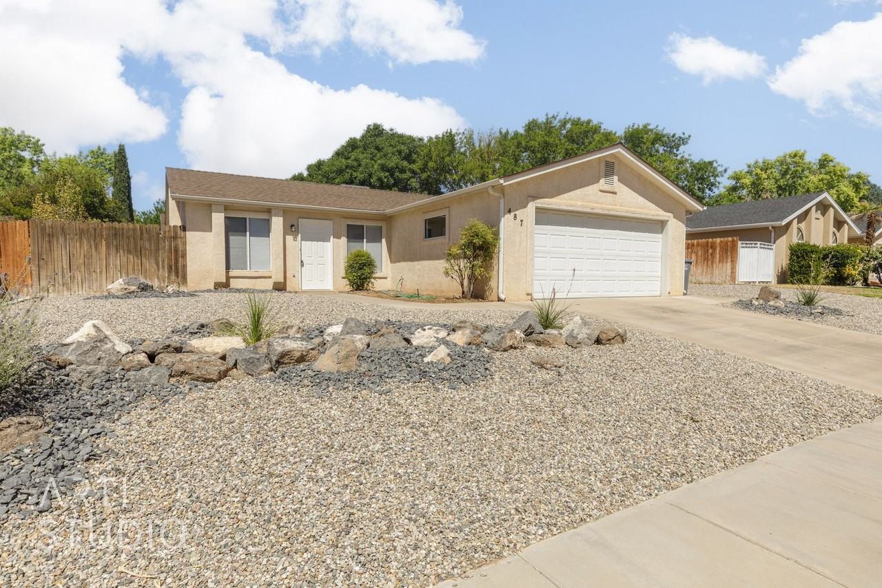 487 N 2360 E - Photo 2 of 23