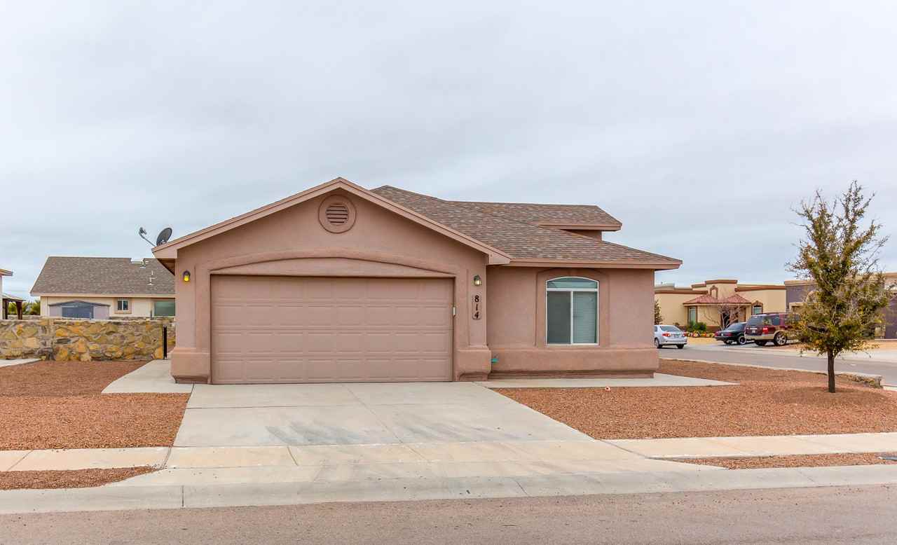 814 Desert Silver Dr - Photo 2 of 23