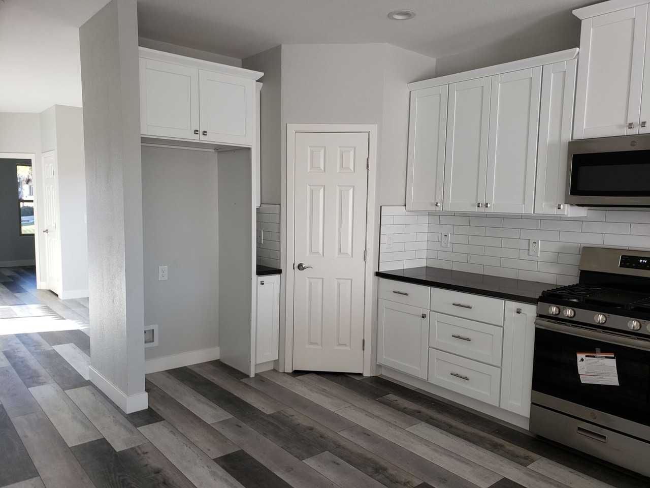 2218 Armus St - Photo 6 of 12