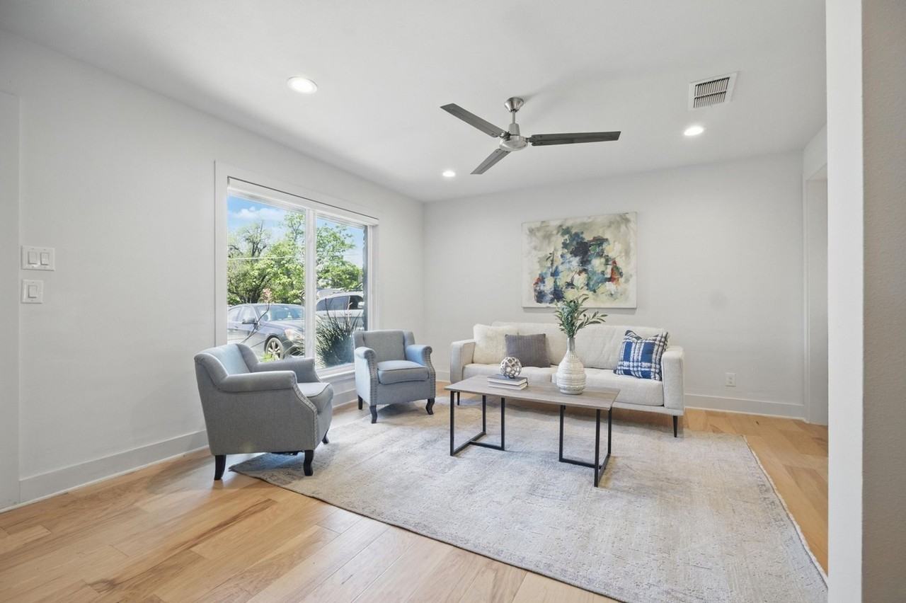 8101 Mullen Dr - Photo 3 of 28