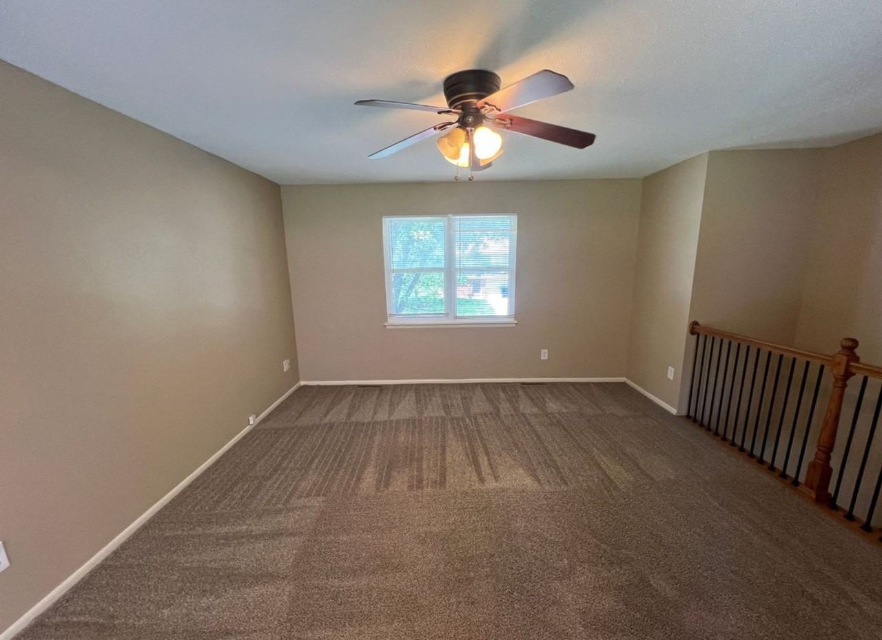 201 Ne Westwind Dr #A - Photo 3 of 19