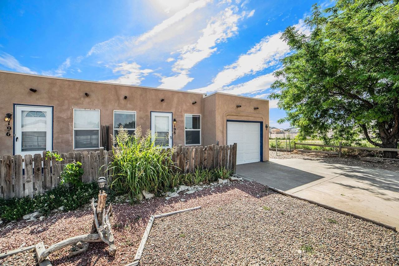 198 S Bayfield Ave - Photo 2 of 15