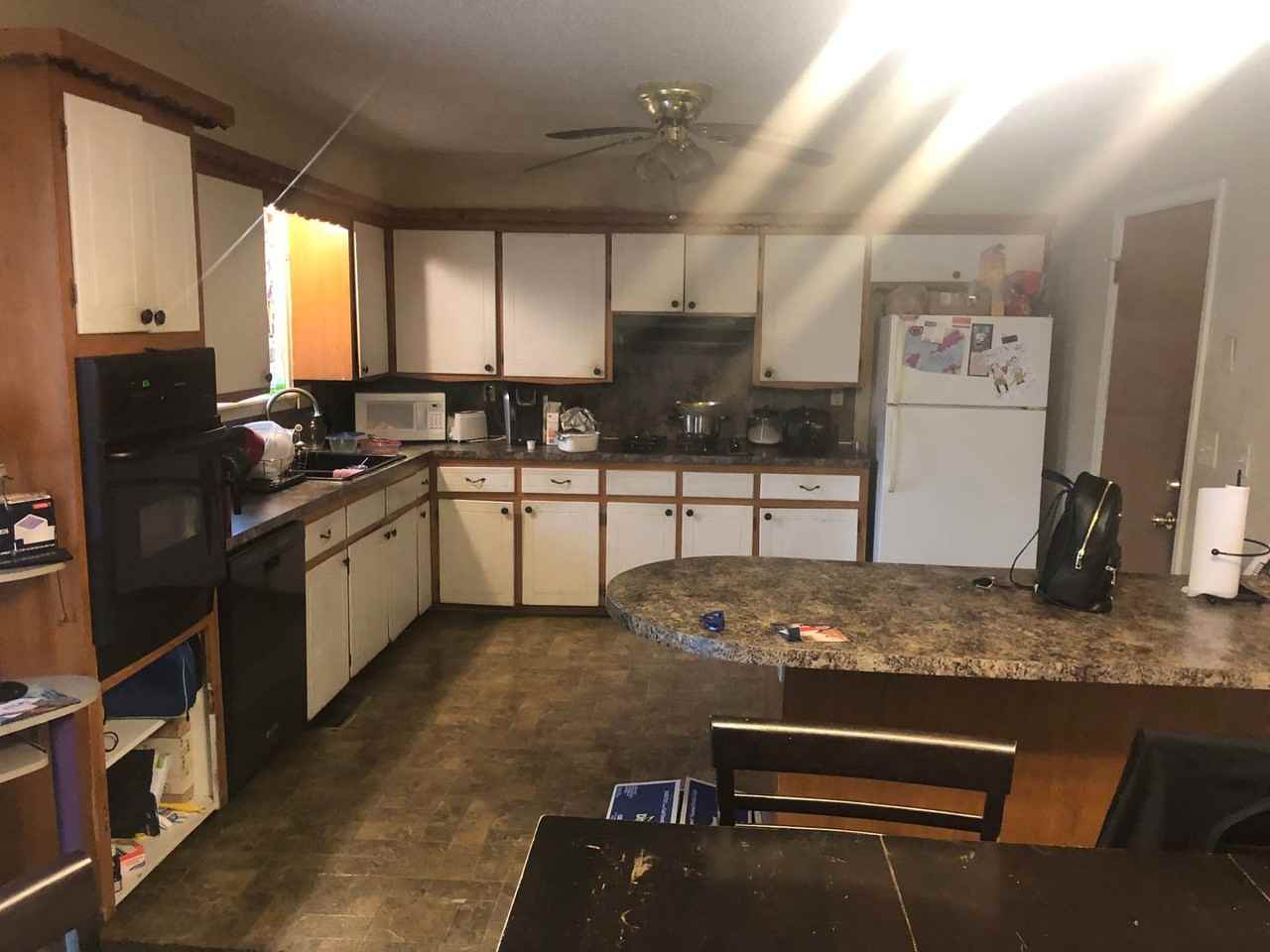 1220 N Elgin Ave - Photo 2 of 5