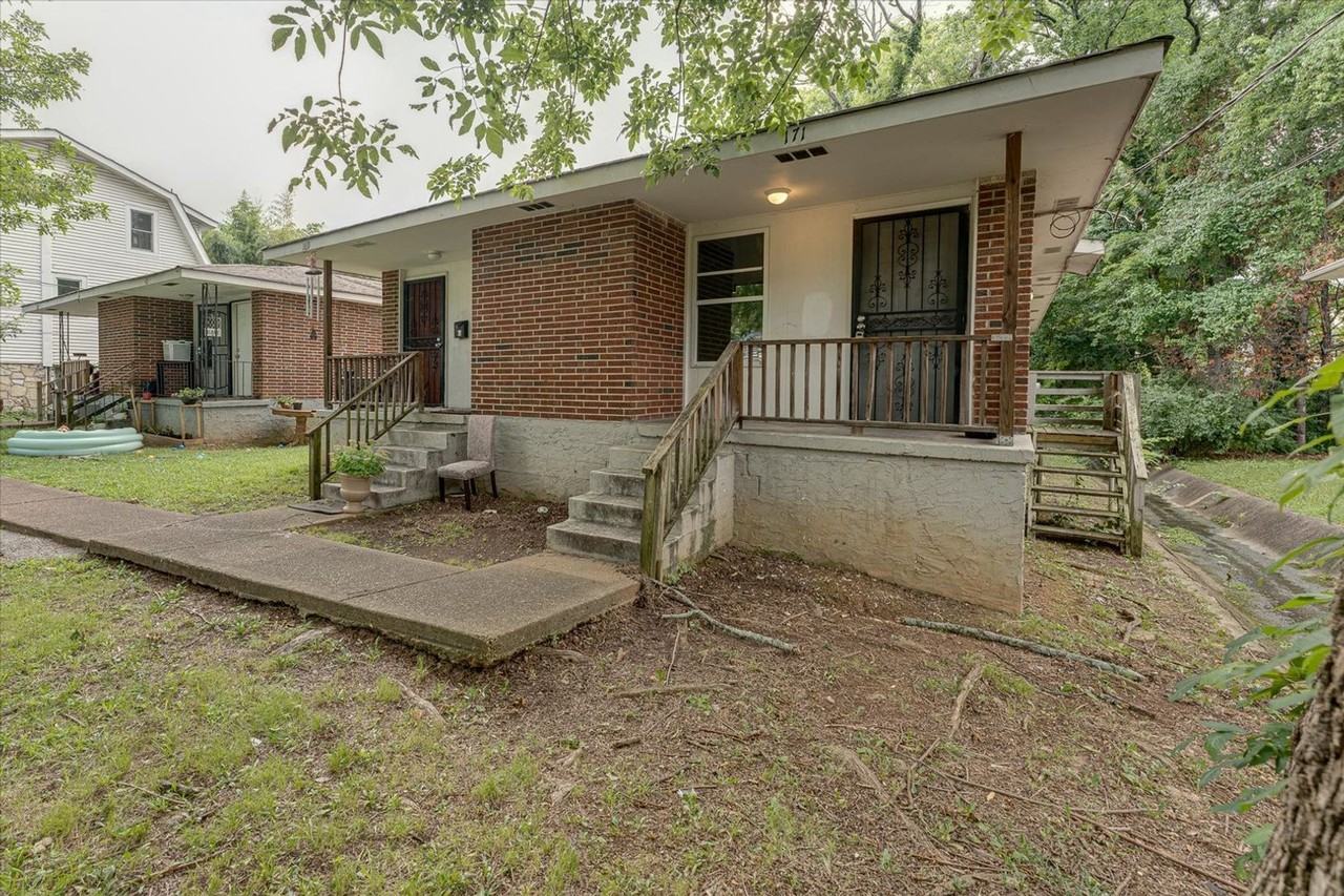 171 Glenwood Dr - Photo 3 of 15