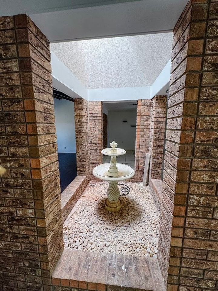 3021 Del Sur - Photo 4 of 15