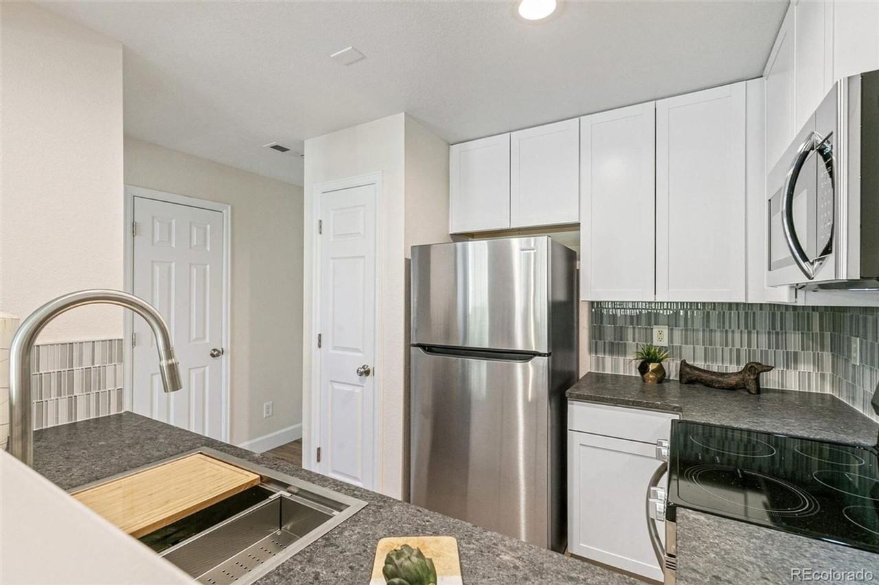 7925 S Kittredge St - Photo 2 of 17