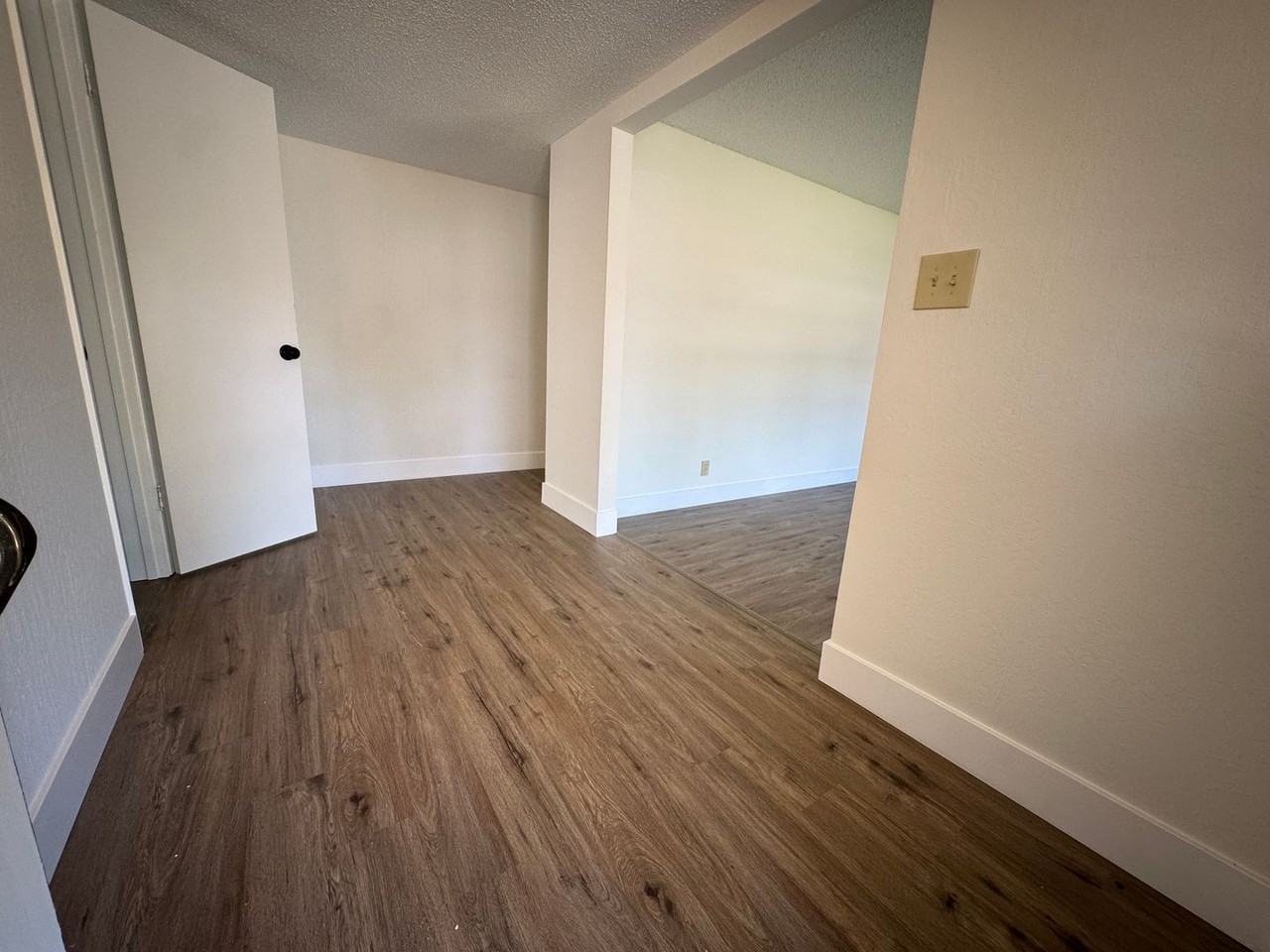 6292 Robin Ct - Photo 5 of 37