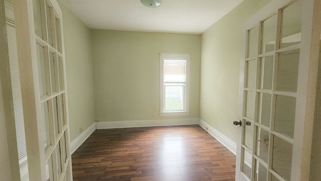 1831 Logan Ave - Photo 3 of 14