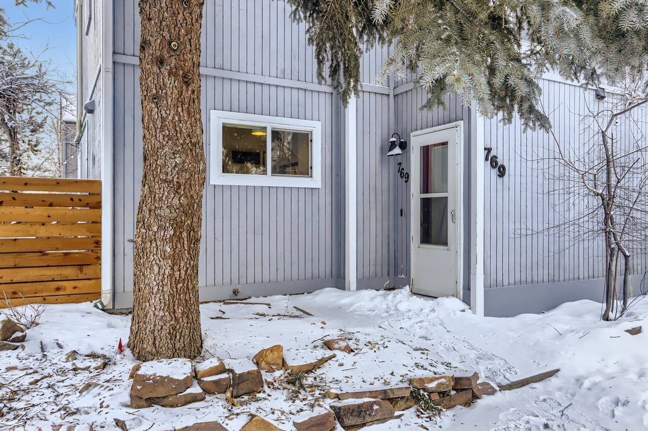 769 Cottage Ln - Photo 2 of 34