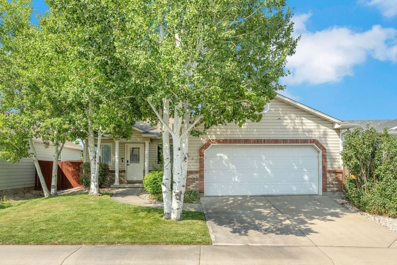 1132 Berwick Ct - Photo 2 of 28