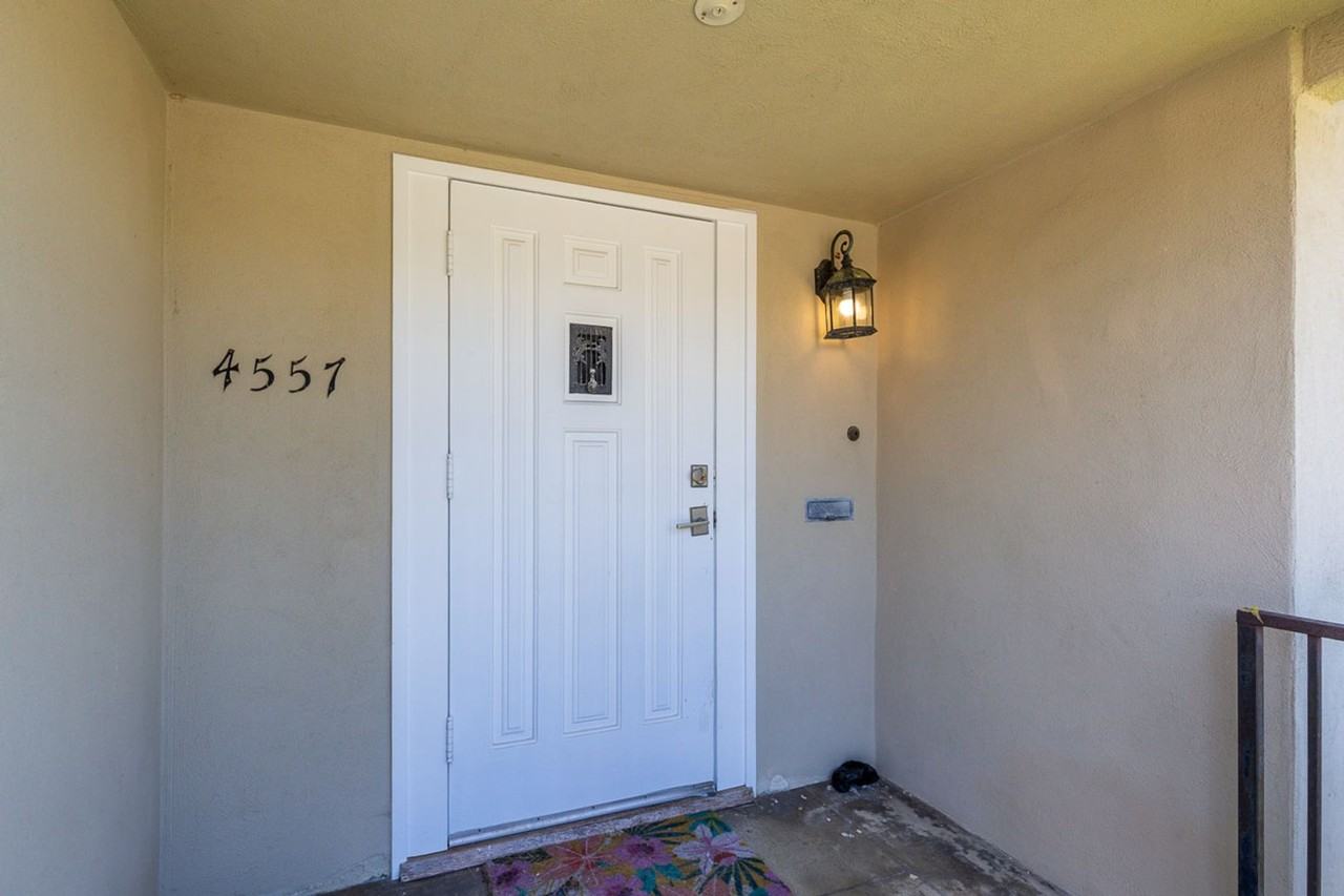 4557 Saratoga Ave - Photo 3 of 25