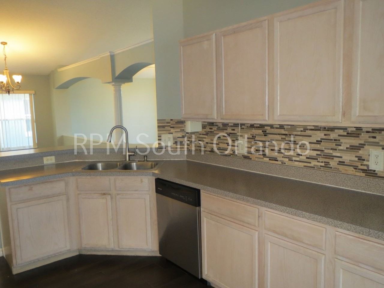 12421 Appomatox Dr - Photo 4 of 20