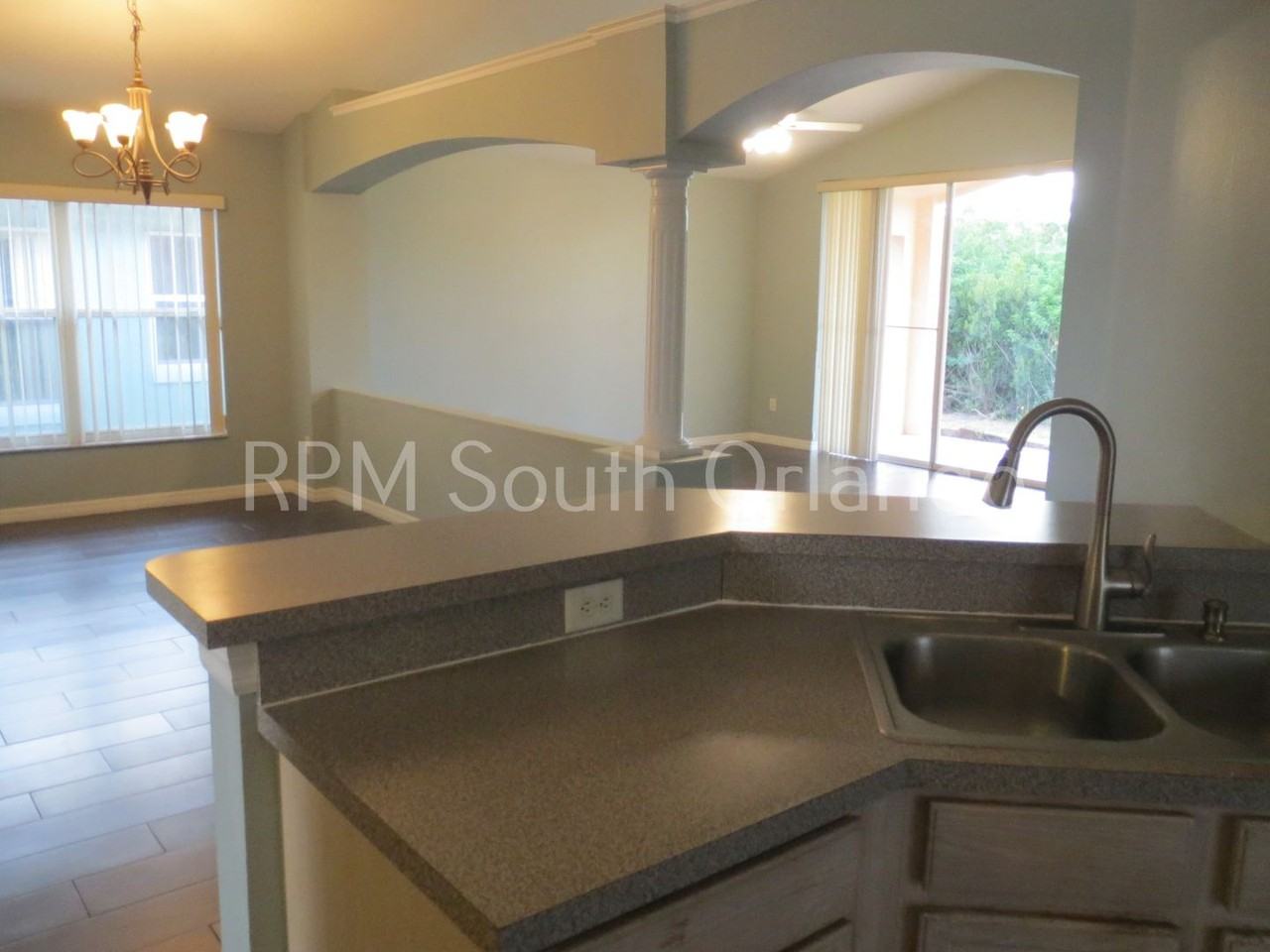 12421 Appomatox Dr - Photo 5 of 20