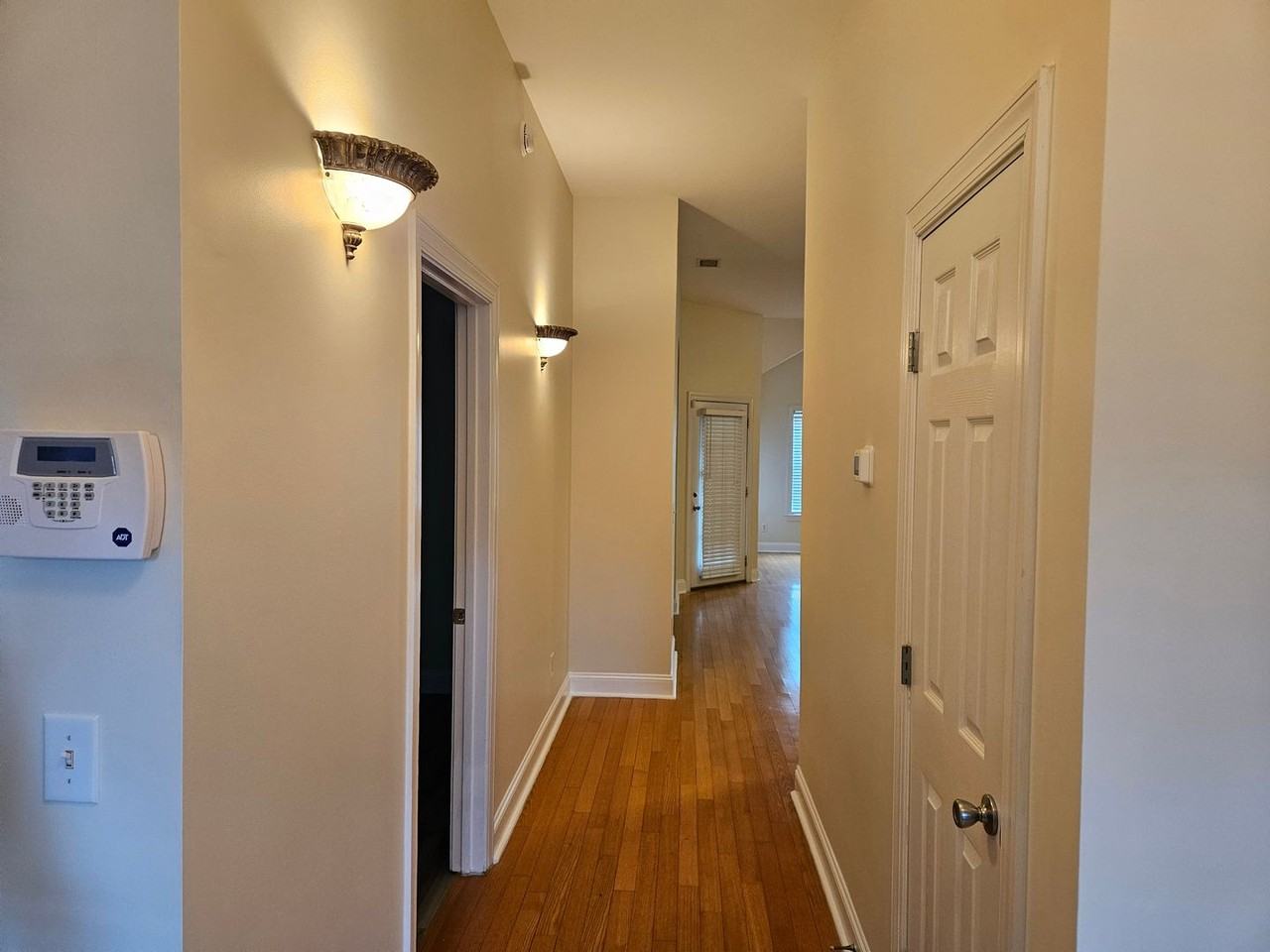 721 Highlands Dr - Photo 4 of 36