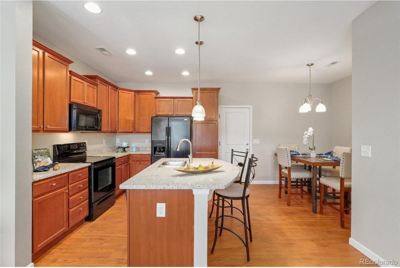 16213 W 63rd Pl - Photo 6 of 22