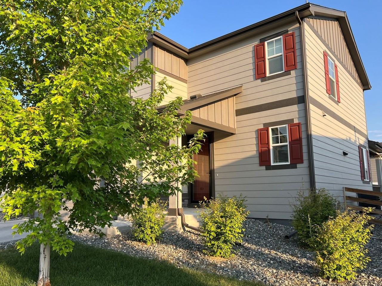 21175 E Tufts Ave - Photo 2 of 16