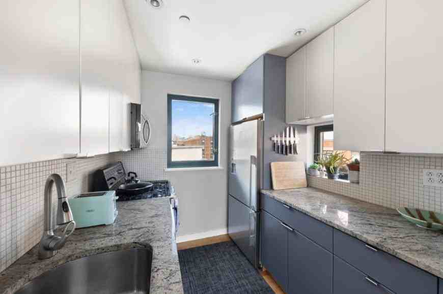 42 Tiffany Pl - Photo 2 of 10