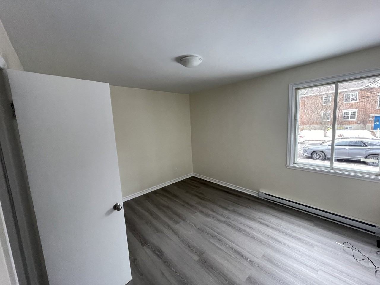 235 45e Avenue - Photo 3 of 12