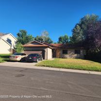 257 Lupine Dr - Photo 1 of 1