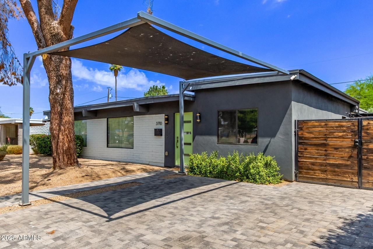 3710 E Altadena Ave - Photo 5 of 42