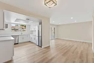505 S Farrell Dr - Photo 1 of 1