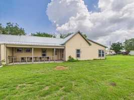 featured image of 340 Loring St