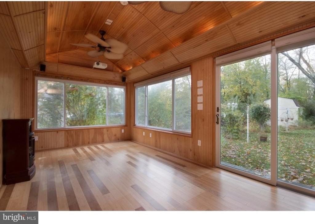 384 Walnut Ln - Photo 7 of 14