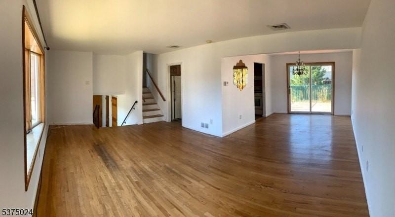 24 Hill Ct - Photo 5 of 11