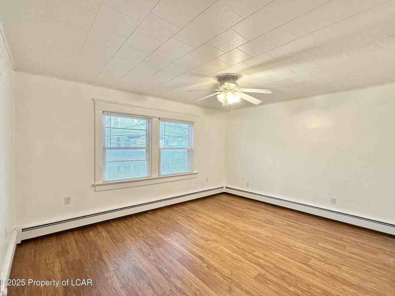 116 Main St - Photo 5 of 13