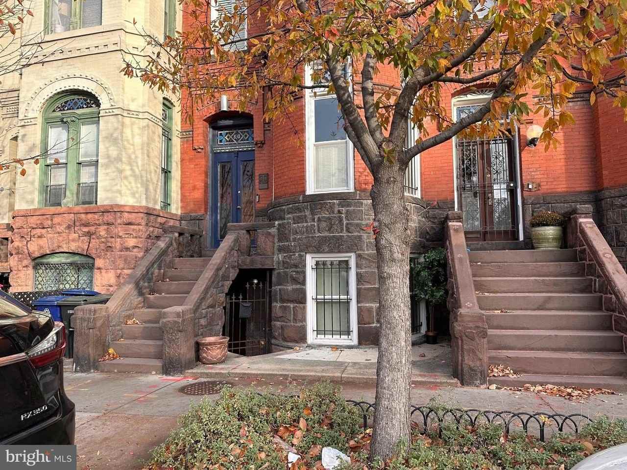 830 D St Se - Photo 3 of 23