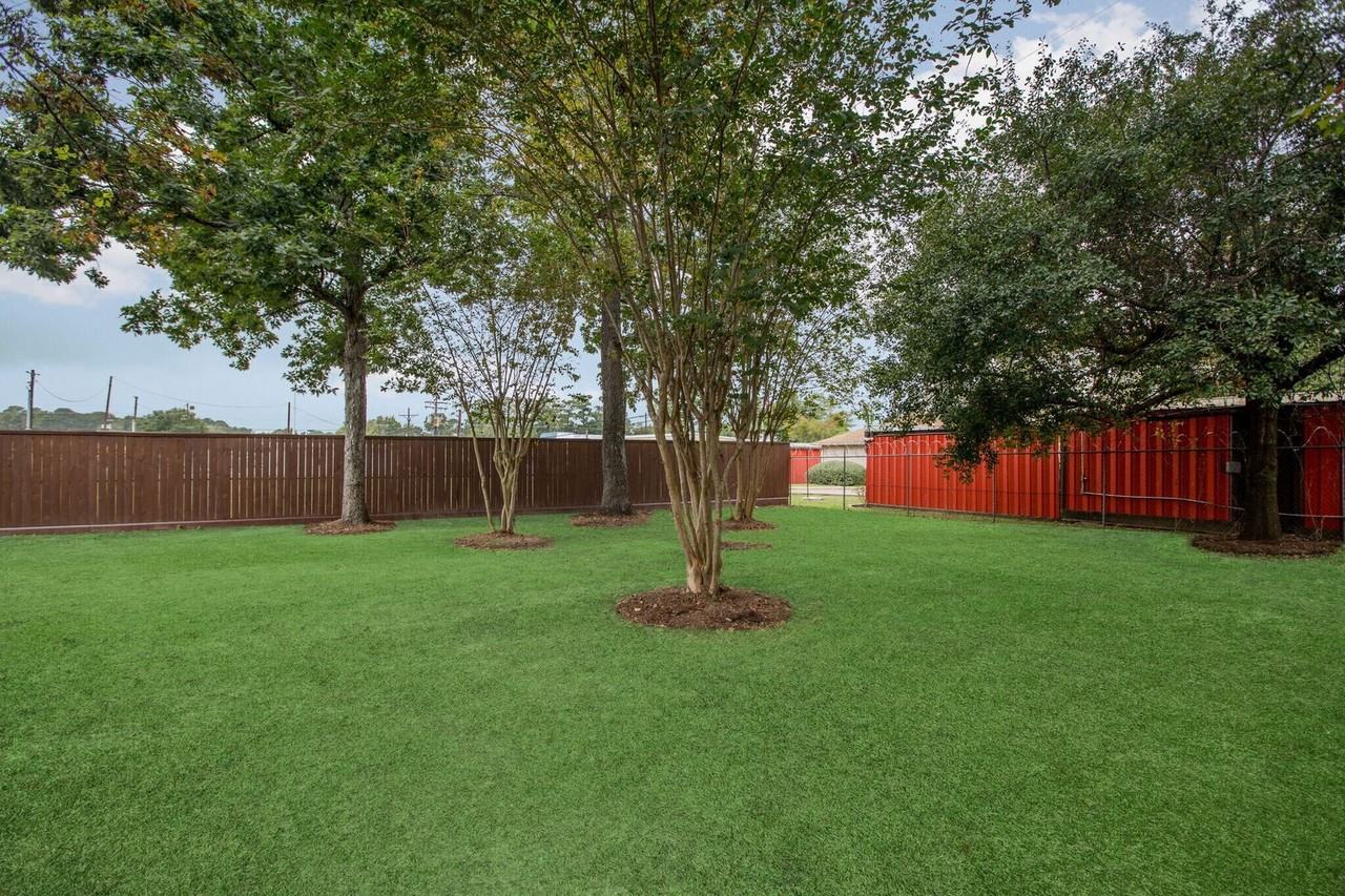 510 Billie Bess Ln #214 - Photo 2 of 6