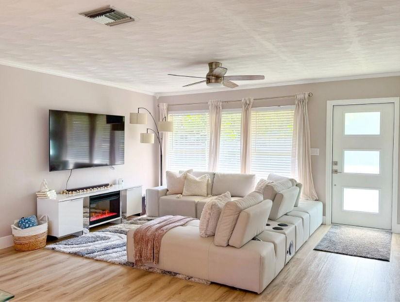 3300 N 67th Ave - Photo 2 of 8